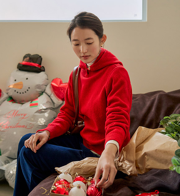 5DA32361NN_Meldi Two Button High-neck Wool Hooded Knitwear