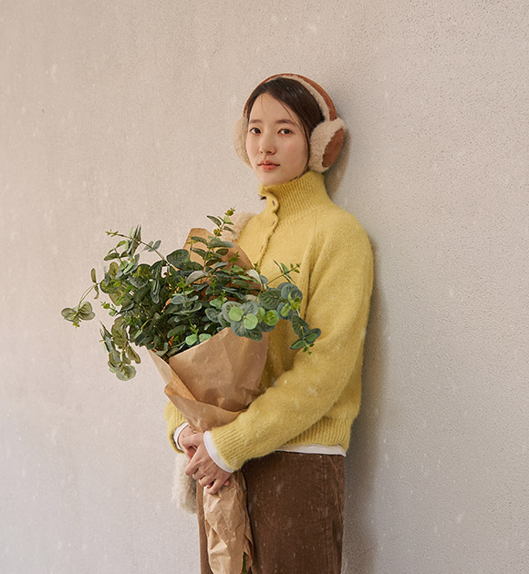 5DA32358NN_Mosca Semi-Open High-neck Wool Knitwear