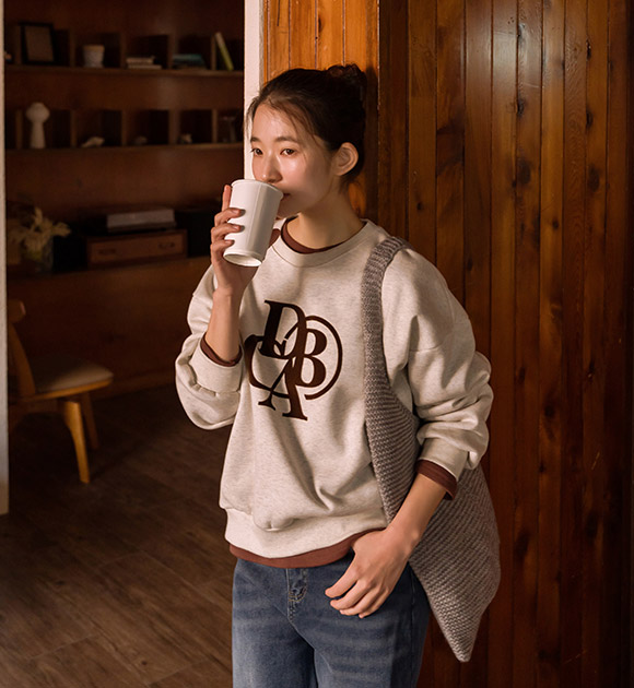 5DA32284HN_Velvet Patch Brushed Sweatshirt