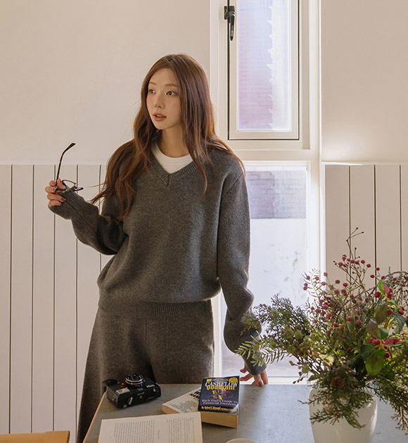 6DA32445NN_Laby V-necked+Knit Pants Set