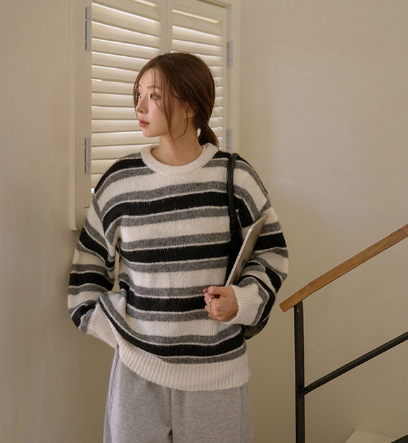 6DA32448NN_Chico Striped Loose-fit Knitwear