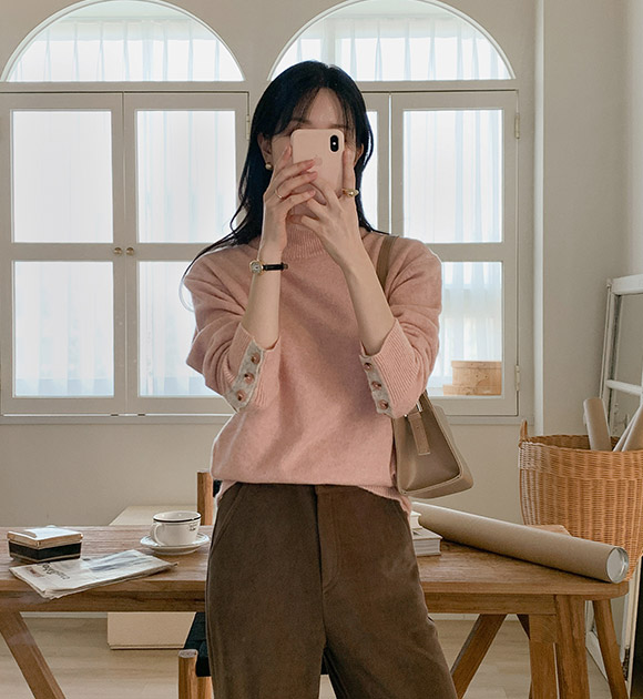 4DA32464HN_Layered Mood Turtleneck Knitwear with Sleeve Buttons