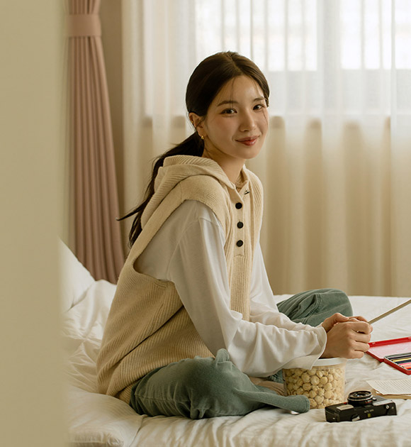 6DA30950NN_Zed Hooded Button Loose-fit Knit Vest