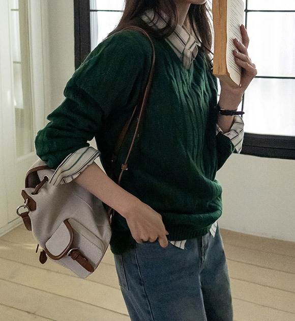 6DA32505NN_Two-Size Cable V-Neck Knitwear