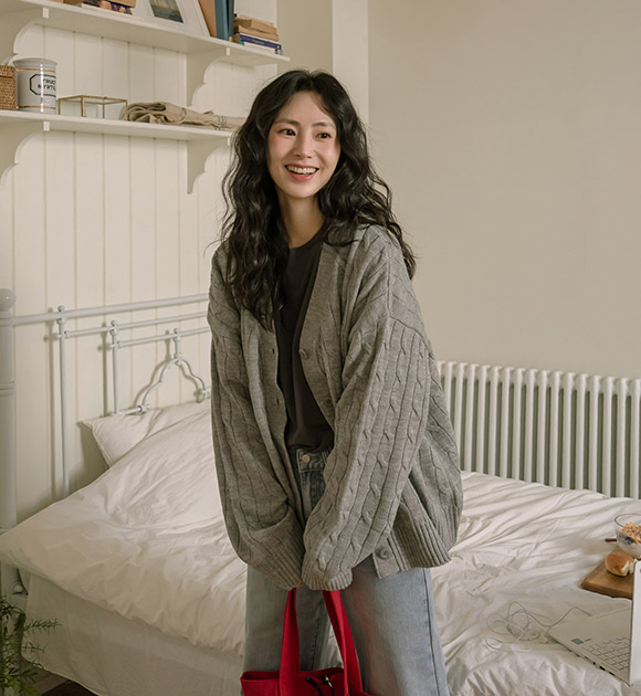 Everyday Cozy Cable-knit Cardigan