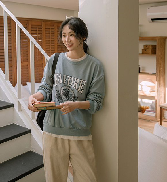 Favor Flower Soft Sweatshirt