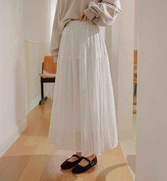 Ease Lace Banding Skirt