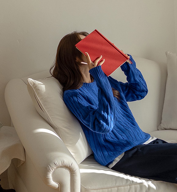 Unisex Cable Round-neck Knitwear