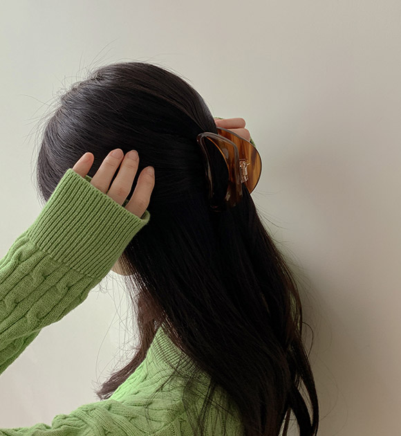 Muzzles Simple Hair Claw Clip