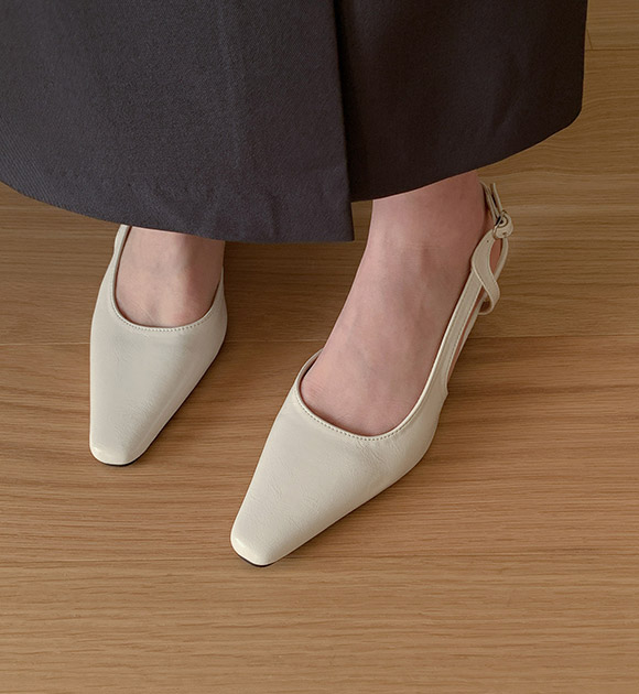 Classic Mid-Heel Slingback Shoes