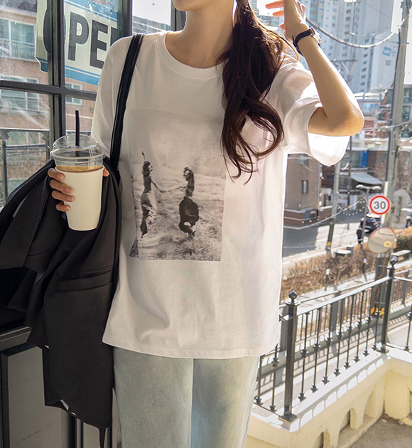 Lady Print Relaxed-Fit Short-sleeved T-Shirt