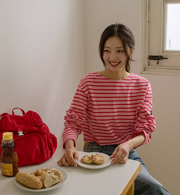 Leto Sleeve Label Stripe Tee