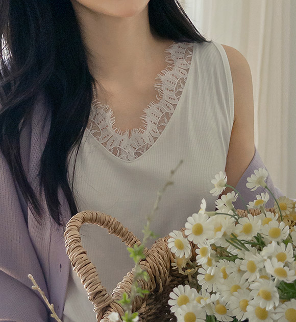 [JUST BETTER] Swan Lace Ribbed Tank Top