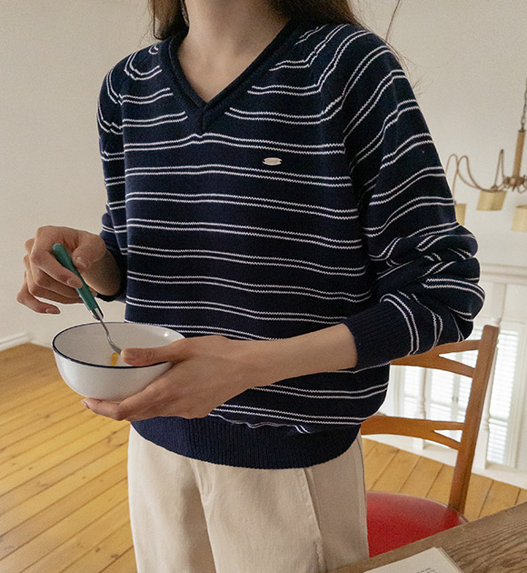 Silver Patch V-Neck Striped Knitwear