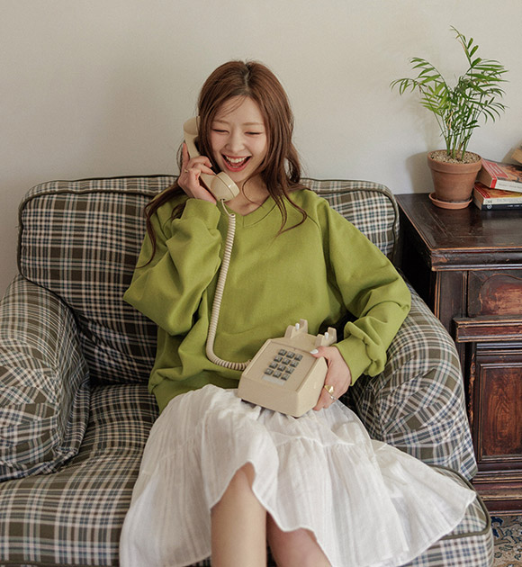 Eve Embroidered V-Neck Sweatshirt