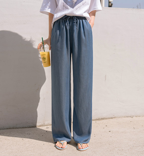 Lightweight Air-Tential Wide Banding Denim