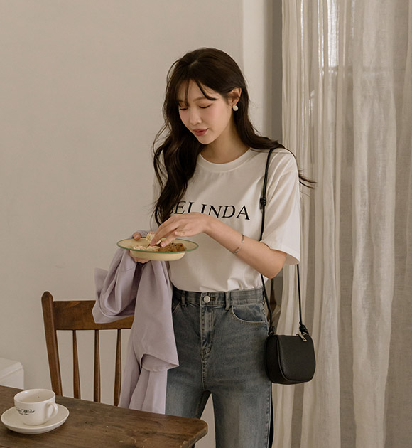 Moist Touch Modal Spandex Lettering T-shirt