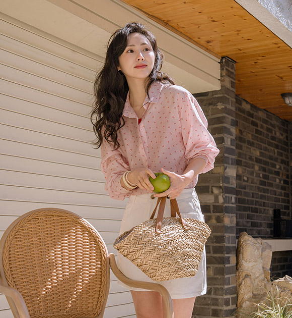 [JUST BETTER] Flory Collar Blouse