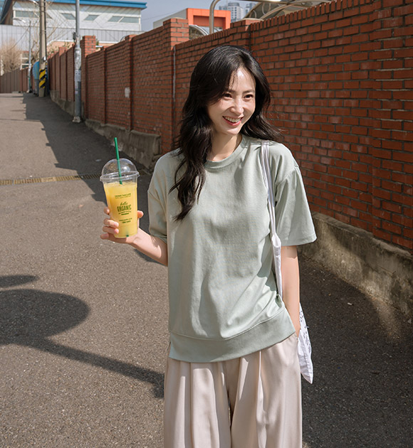 Stretchy Side-slit Short-sleeve Sweatshirt