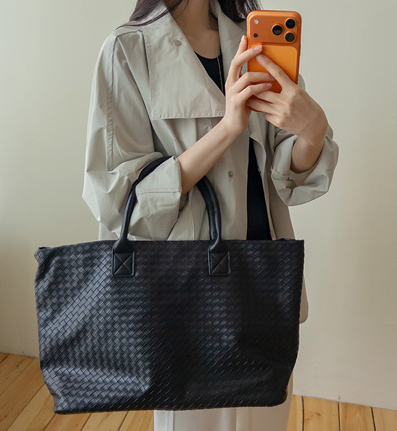 Classic Twist Tote Bag