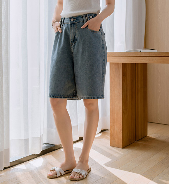 Riaka Waist Adjuster Half Denim Jeans