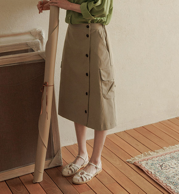 [JUST BETTER] Earth Button Cargo Skirt