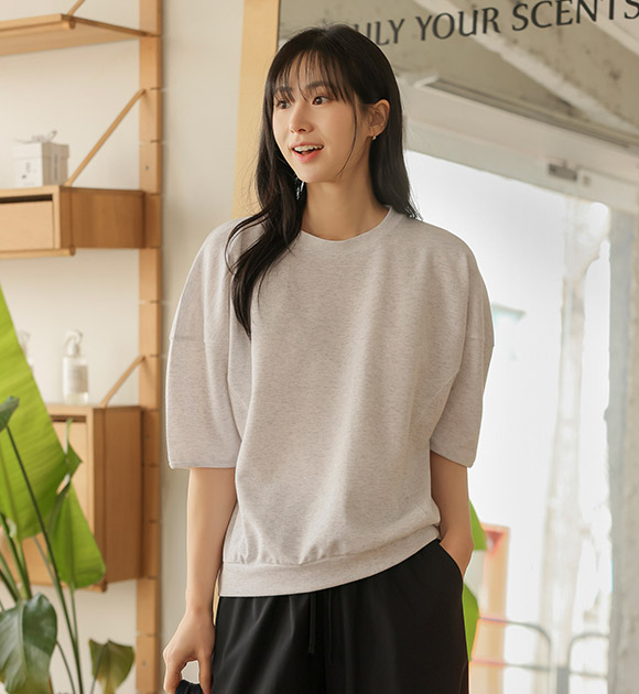 Muni Seam-detail Short-sleeve Sweatshirt