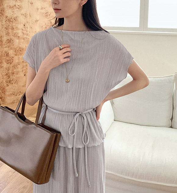 Loire Pleats Strap Blouse-Tee