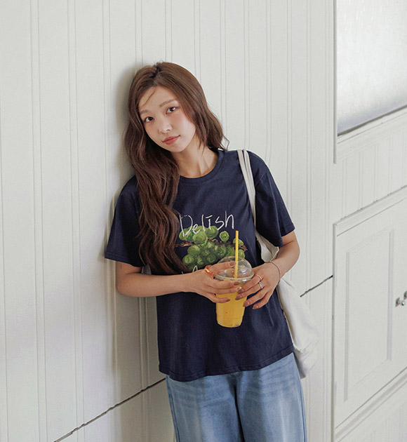 Grape Graphic Short-Sleeve T-Shirt