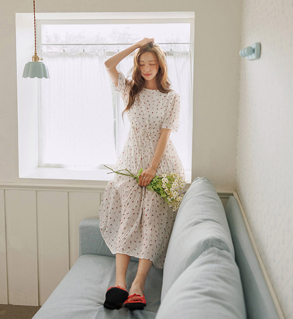 Blur Floral Short-Sleeve Dress