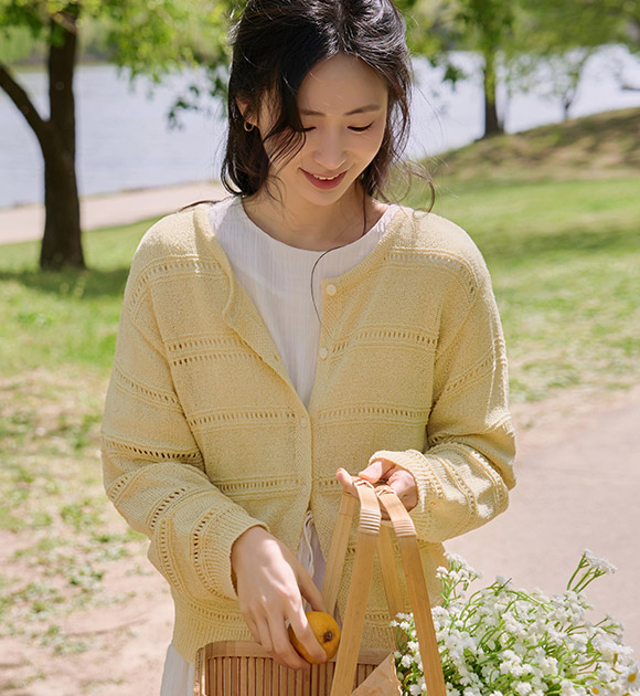 Soft Feminine Mood Scalloped Round Cardigan