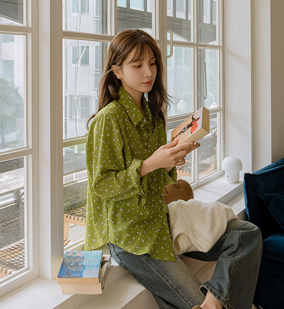[JUST BETTER] Aren Flower collar Blouse