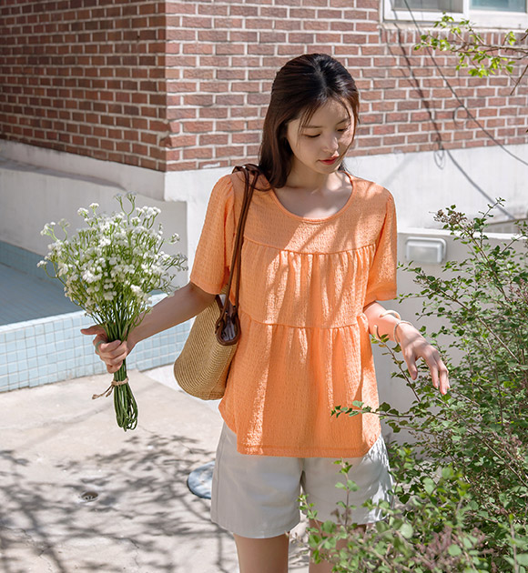 [JUST BETTER] Juicy Wrinkle Tiered Blouse Tee