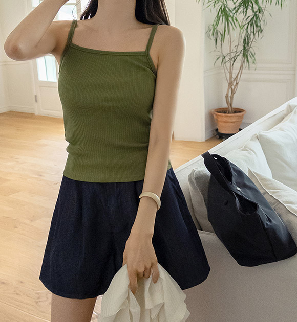 Slim Ribbed Point Inner Sleeveless Top