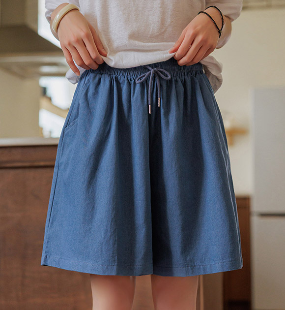 Relaxed-Fit Elastic Waist Denim Shorts
