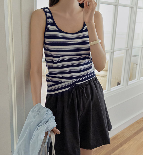 Multi-line Square Ribbed Sleeveless Top
