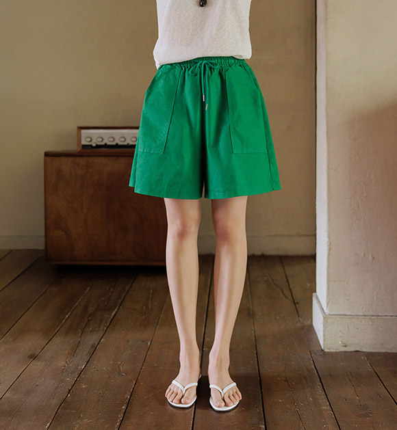 Comfy Pocket Banded Shorts