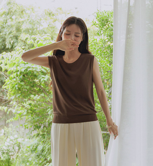 Ice-Cool Round Neck Sleeveless Top