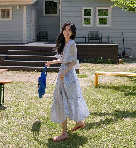 [JUST BETTER] Palette Floral Wrinkle-Free Tiered Dress