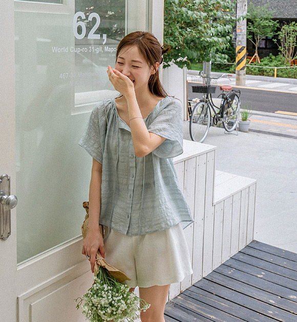 [JUST BETTER] Flowy Tencel Flutter-Sleeve Blouse