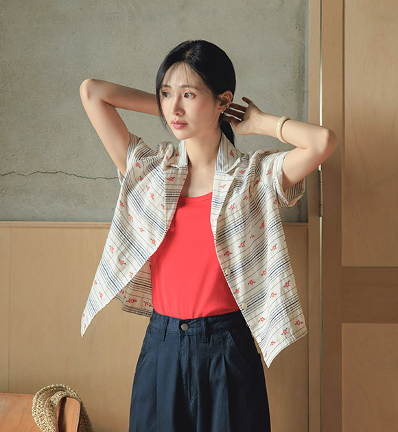 Lia Textured Floral Embroidered Stripe Shirt