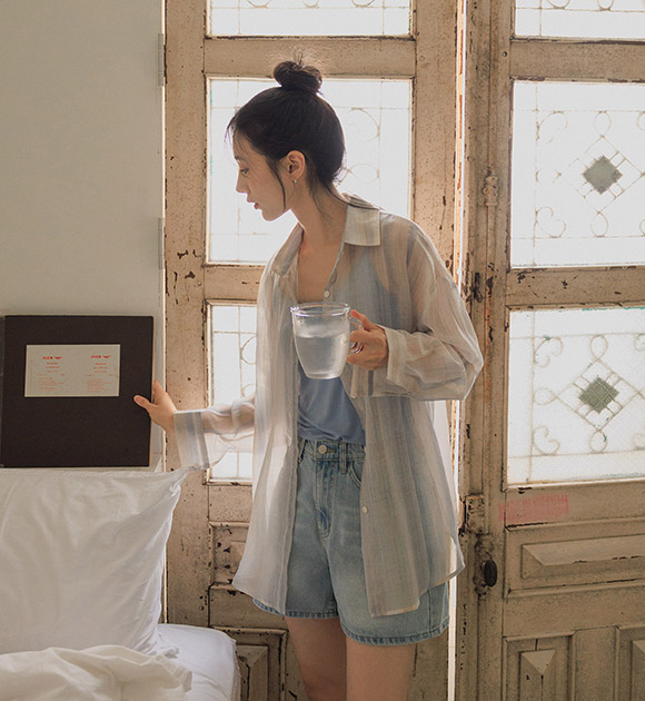 Summer Color Stripe Back Button Shirt
