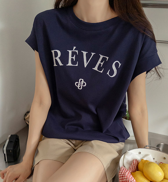 Reves Drop-Shoulder Lettering T-Shirt