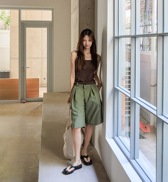 Rustling Cargo Bermuda Pants