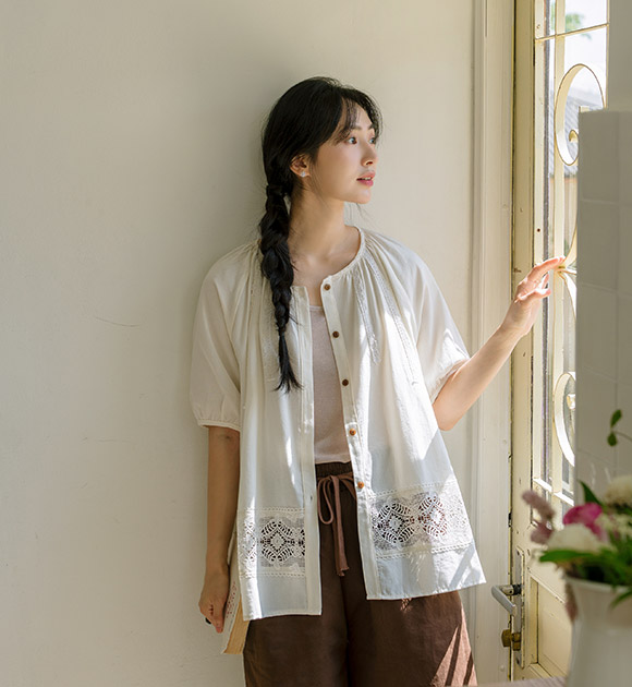 Rohen Embroidered Lace Shirred Blouse