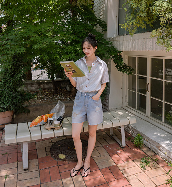 Vibe Raw Hem Denim Shorts