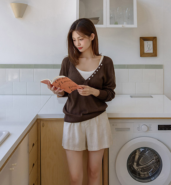 Six-Button Deep V-Neck Summer Knitwear