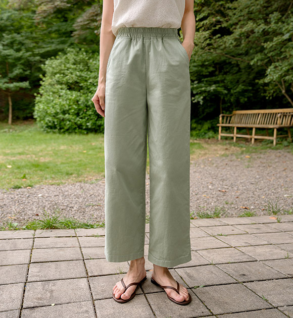 Ruda Semi-Baggy Banded Spandex Pants