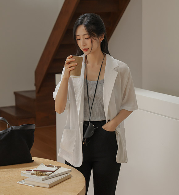 Ultra-Lightweight Relaxed-Fit Linen Jacket