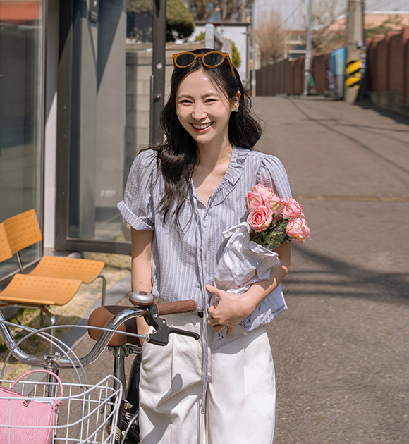 [💕High Demand/Popular Item][JUST BETTER] Melo Frill Wrinkle Blouse